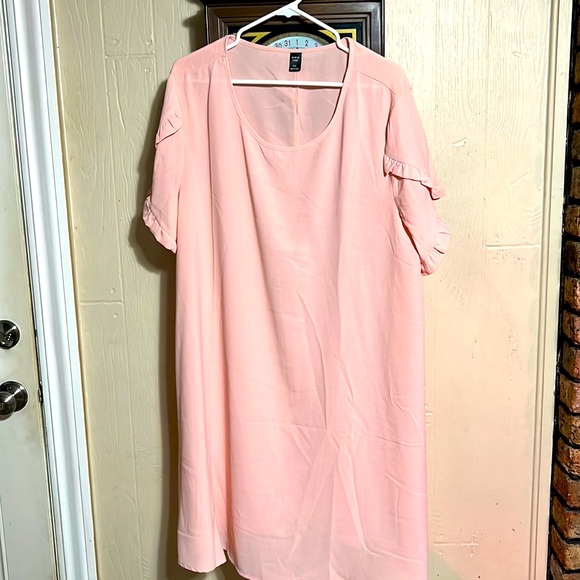 EMERY ROSE Plus Frill Trim Petal
Sleeve Tunic Dress
Baby Pink / 2XL (16) - Picture 1 of 2